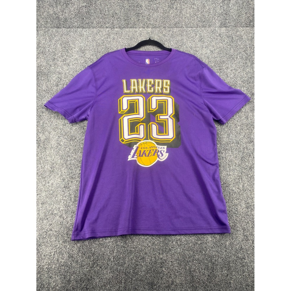 NBA Los Angeles Lakers LeBron James 23 T-Shirt Mens Large Purple Graphic Tee